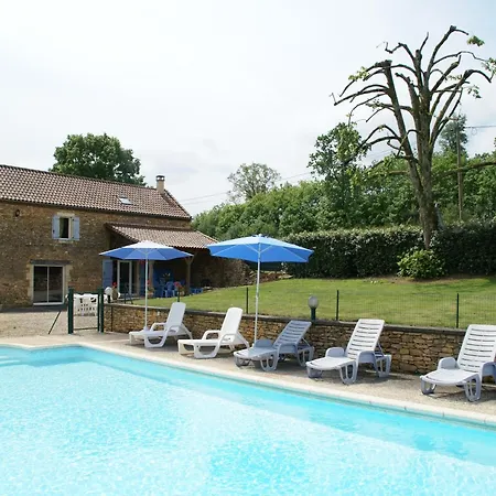 Spacious In With Swimming Pool * Besse (Dordogne)