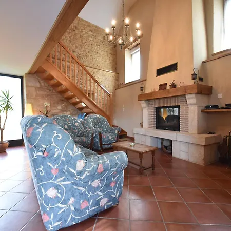 Spacious In With Swimming Pool Besse (Dordogne)