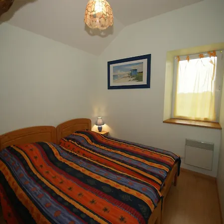펜션 Spacious In With Swimming Pool Besse (Dordogne)